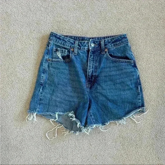 Wild fable blue distressed highest rise baggy jean shorts in size 2 / 26 - Picture 1 of 3